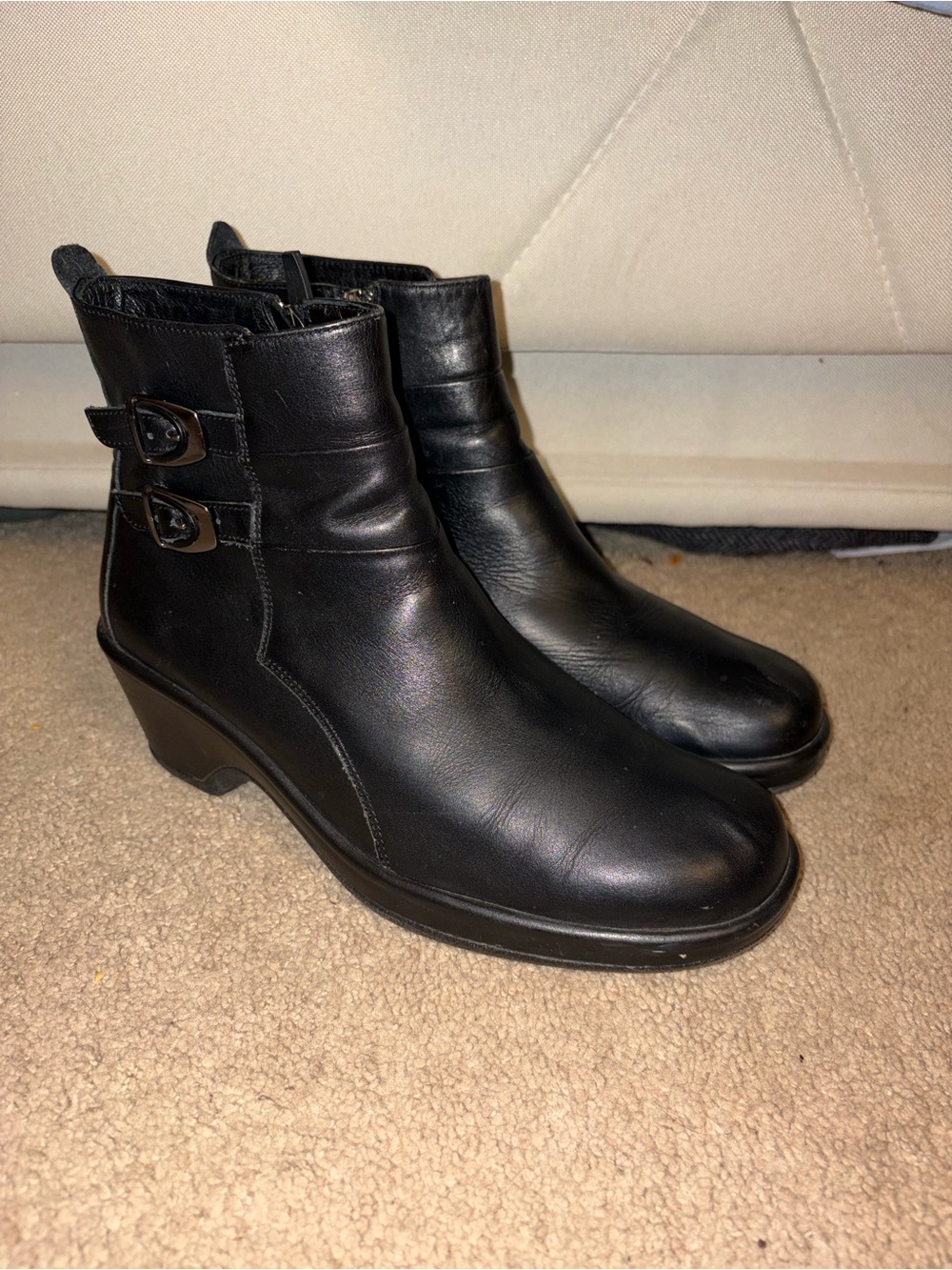 Women’s Black Dansko Bibi moto-style ankle boots Sz 41 (10.5-11)